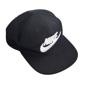 Nike Black Flat Bill Boy's Baseball Cap Size 4-7 Years Nike Black Baseball Hat